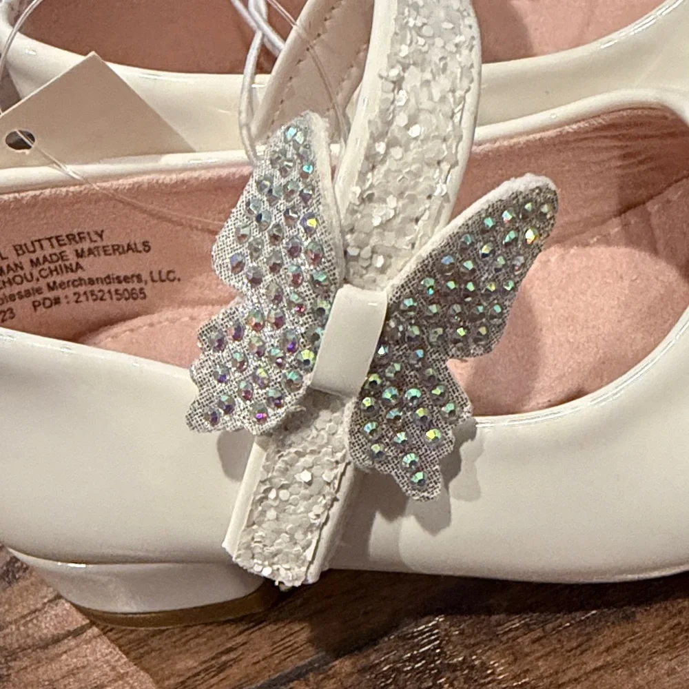 Falls Creek White Dress Shoes with Glitter Strap and Bedazzled Butterfly NWT
